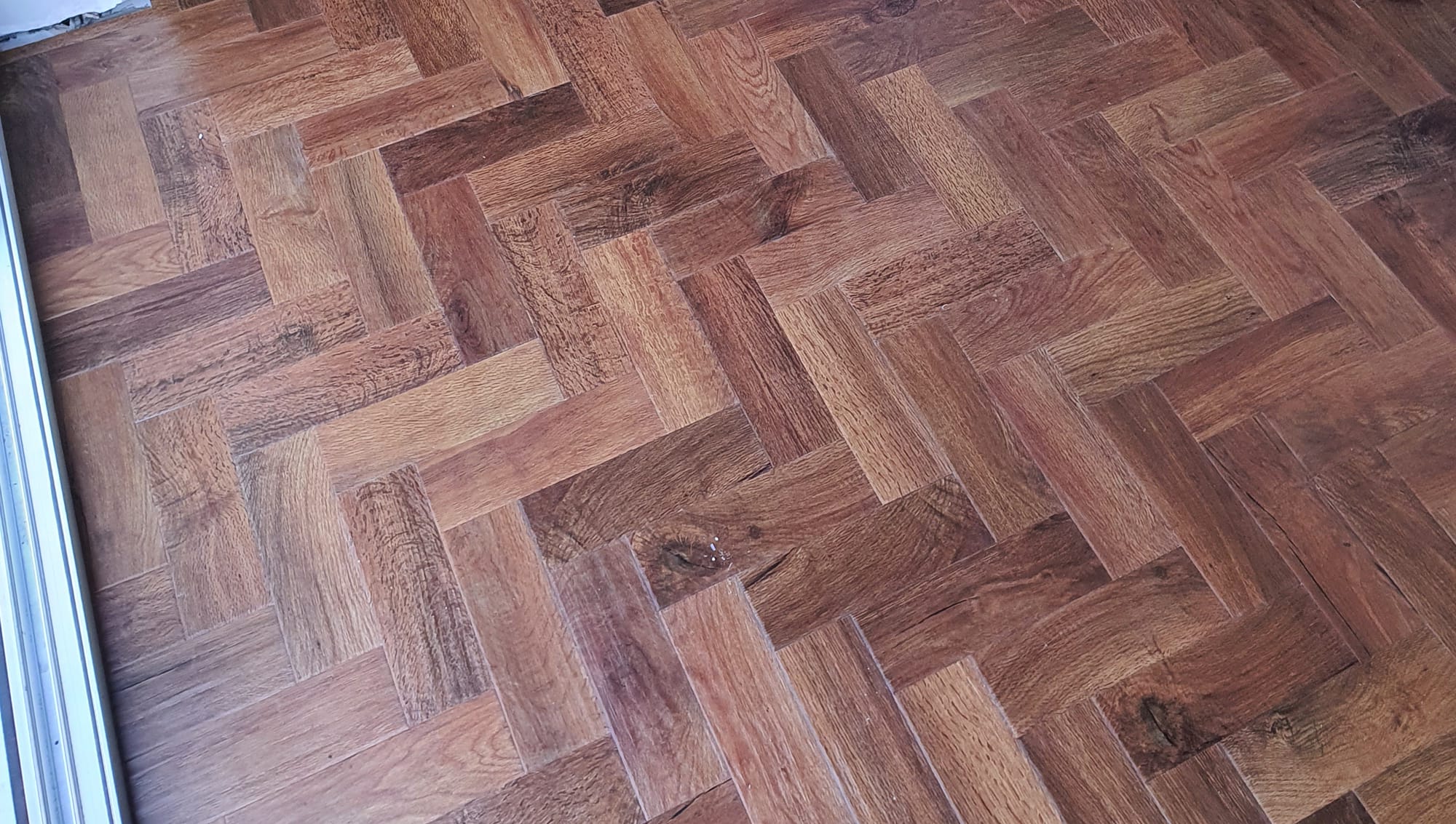 Luxury Vinyl Tiles (LVT)